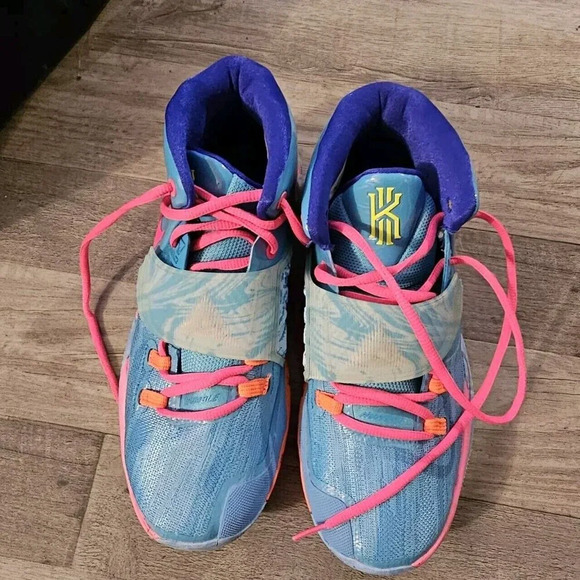 Nike Kyrie 6 GS Pool Party VI Irving Mavs Neon Retro RARE Size 7Y - Picture 1 of 10